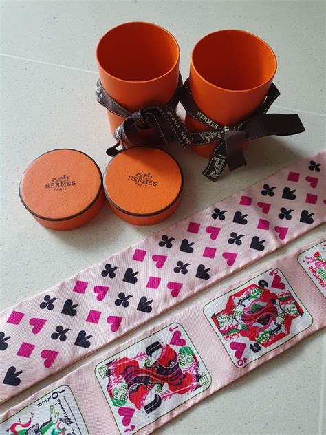 hermes jeu de cartes|Hermès Jeu de Cartes Silk Twilly Pair .